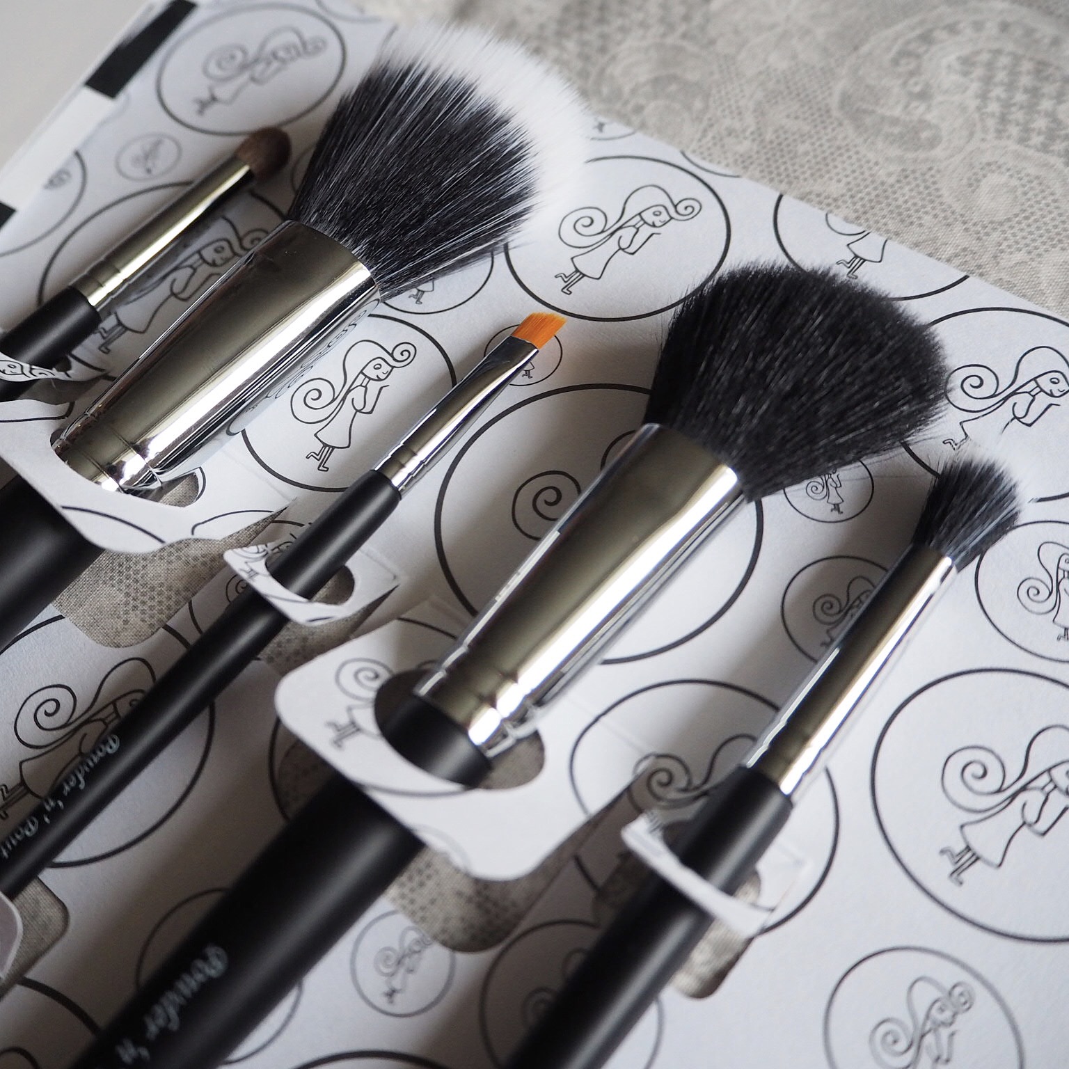 Flawless 5 Review Make Up Brushes